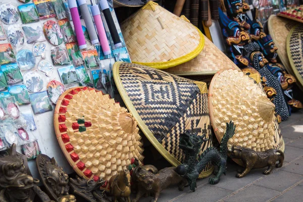 Cappelli asiatici tradizionalmente conici — Foto Stock