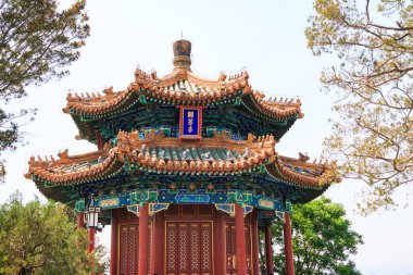 Köşk ve çardak vankomisin Jingshan Park Çin Pekin başkenti.