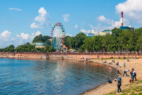 Populaire toeristische plaats en wandel plaats-Sportivnaya Embankment van de Russische stad Vladivostok in Primorsky Krai Rechtenvrije Stockfoto's