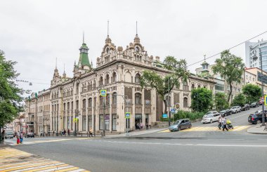 GUM - Uzak Doğu 'nun başkenti Vladivostok' ta bulunan Dışişleri Bakanlığı Mağazası Svetlanskaya Caddesi 'nde