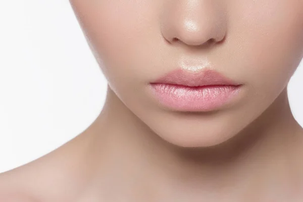 Macrofoto Boca Femenina Cerrada Con Tono Natural Labios Demostración Del — Foto de Stock