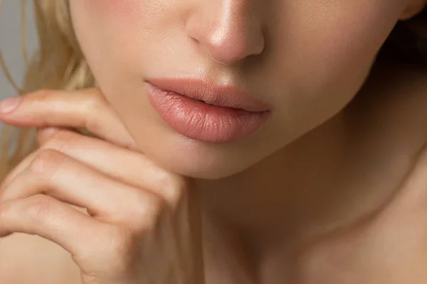 Labios Llenos Sexuales Brillo Natural Labios Piel Mujer Boca Está —  Fotos de Stock