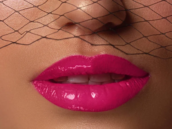 Cosméticos Maquillaje Tendencias Brillo Labial Brillante Lápiz Labial Los Labios —  Fotos de Stock