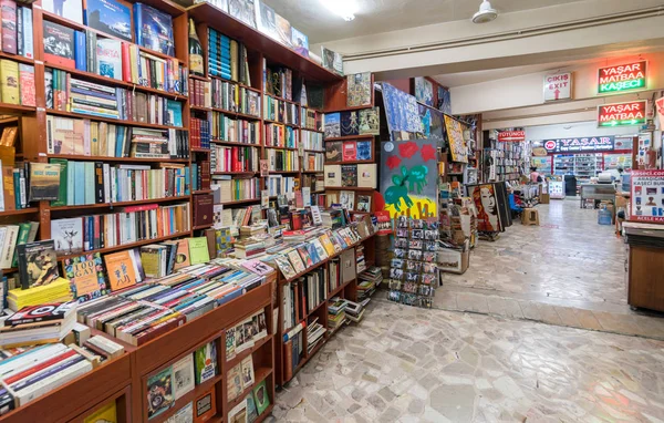 Istanbul Turquía Agosto 2017 Vista Librería Segunda Mano Beyoglu Estambul —  Fotos de Stock