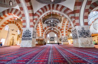 Edirne - Türkiye, 12 Temmuz: Hat Edirne üzerinde 12 Temmuz 2016 yılında eski caminin bir duvara. Eski cami olduğunu bir erken 15. yüzyıl Osmanlı Camii, Edirne, Türkiye