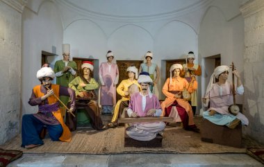 Edirne, Turkey - 12 Temmuz: Diorama ve Ortaçağ İslam tıbbi uygulamalar, Edirne, Türkiye'de tıbbi bir Müzesi 12 Temmuz 2016'nde gösterilen mankenler. Sağlık Merkezi 1488 Sultan Beyazid tarafından kuruldu..