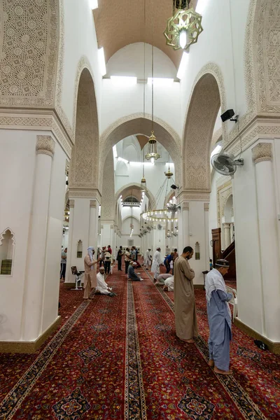 Qiblatain interior de la mezquita, medina saudí —  Fotos de Stock