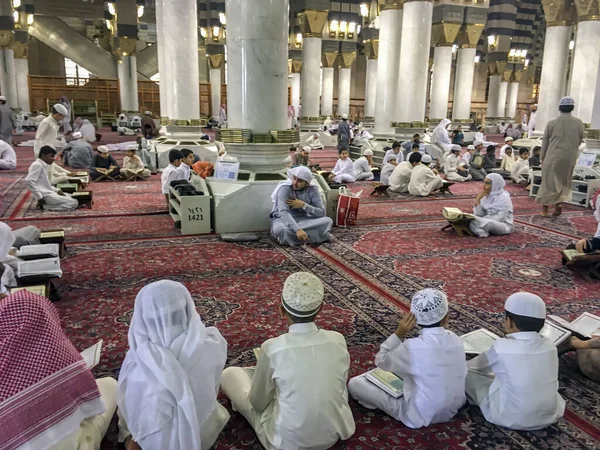 Ravza-i Mutahhara en Masjid Al Nabawi como jardín del cielo —  Fotos de Stock