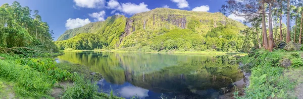 Panoramik Göl Poco Ribeira Yapmak Ferreiro Azores Flores Adası — Stok fotoğraf