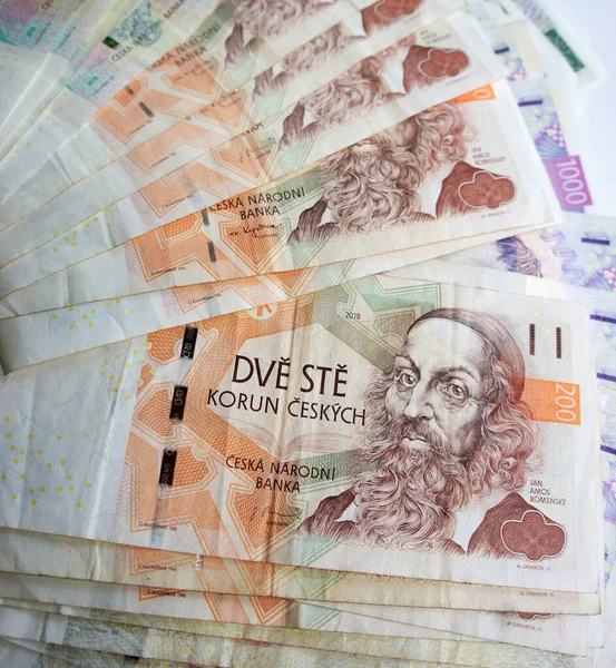Çek ulusal parası ve farklı banknotların karışımı.    