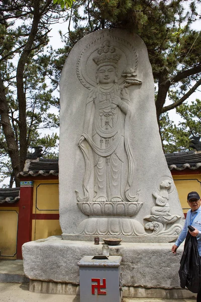 Busan Corea Del Sur 2017 Haedong Yonggungsa Temple Diosa Diosa — Foto de Stock