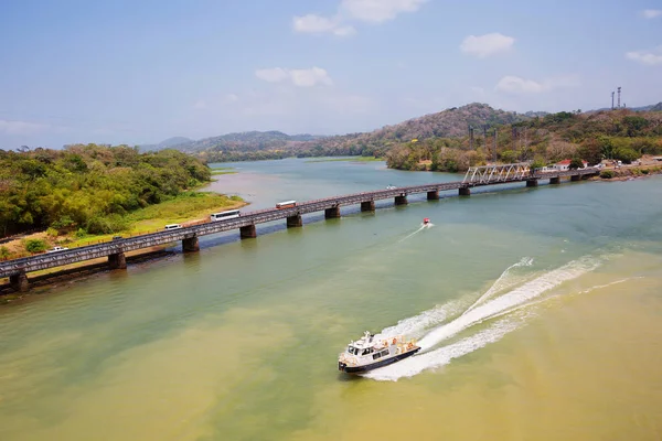 Ufer Des Panamakanals Die Panama Eisenbahn Die Panama Eisenbahn Verbindet — Stockfoto