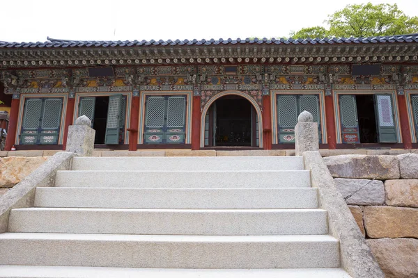 Busan South Korea 2017 Beomeosa Temple Знаменитый Буддийский Храм Один — стоковое фото