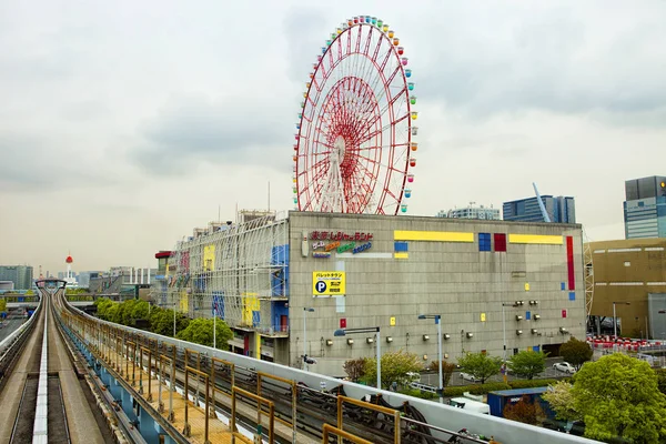 Tokyo Japan 2017 Odaiba Monorail Yurikamome Pariserhjul Yurikamome Raden Rad — Stockfoto