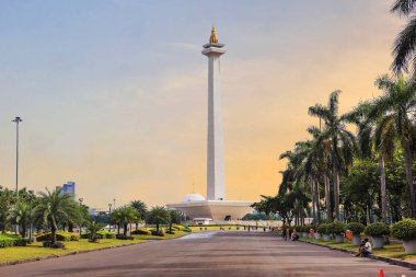 Endonezya, Jakarta, 01/05/2018, Ulusal Anıtı (Monas). Ulusal anıt veya Monas, olduğunu Jakarta merkezi 137 metrelik kule Endonezya'nın bağımsızlık mücadelesi simgeleyen. Üst kısmında bir gözlem güverte ile güzel bir vie yoktur