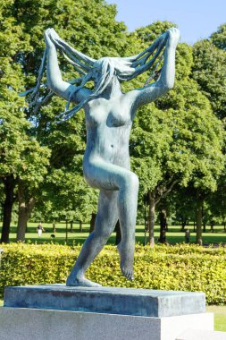 Oslo, Norveç, 2010/07/24, Vigeland Park heykelleri ile Köprü. Bütün bu çalışmaların Park - 