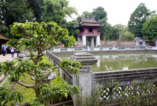 Hanoi Vietnam 2014 Temple Literature Lotus Pond Vietnamese Temple Literature — Stock Photo, Image