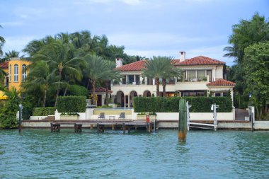 Miami, Florida, ABD, 12/30/2013, lüks malikane. Lüks Köşkü Miami sahildeki. Miami Florida'nın en popüler merkezlerinden biridir.