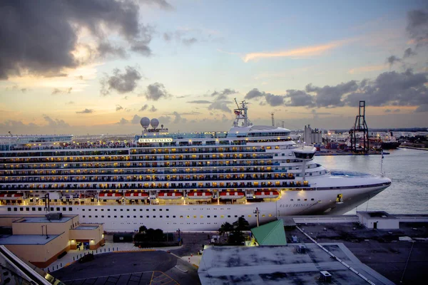 Fort Lauderdale Florida Usa Port 2013 Grote Haven Resort Stad — Stockfoto