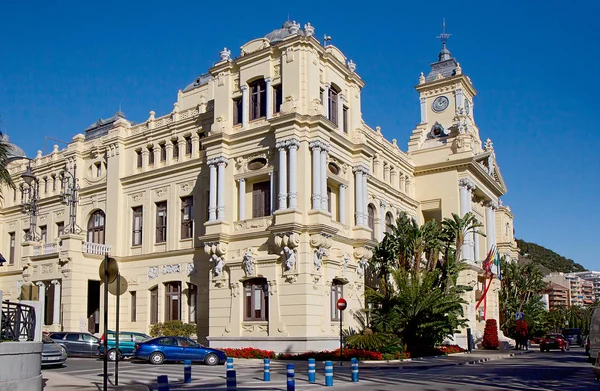 マラガ スペイン 2012 市庁舎 マラガ市役所は 1919 年に建てられた 美しい政府の建物です 建築家マヌエル ベラとフェルナンド — ストック写真