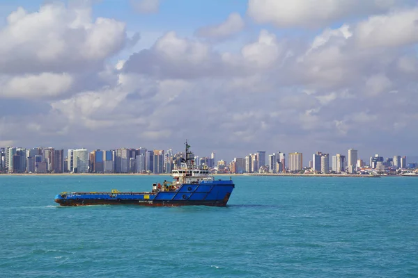 Fortaleza, Brezilya, 12/11/2012, şehir manzaralı denize. Fortaleza kuzeydoğu Brezilya, Atlantik kıyısında yer alır. Sıcak tropikal iklim, sıcak okyanus su ve kumlu plajları, 34 kilometre sayesinde, Fortaleza turist biridir 