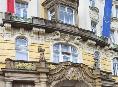 Prague, Çek Cumhuriyeti, mimari. Prag turist onun olağanüstü güzel şehir manzara, tarihsel konumlar ile luring Avrupa'nın en popüler şehirlerden biridir. Prag eşsiz mimarisi için alır her seyahat şaşırtıyor 
