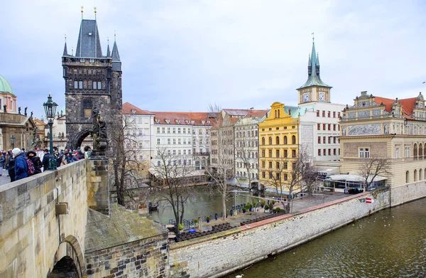 Praga Czeska Republika 2017 Widok Lewym Brzegu Wełtawy Mostu Karola — Zdjęcie stockowe