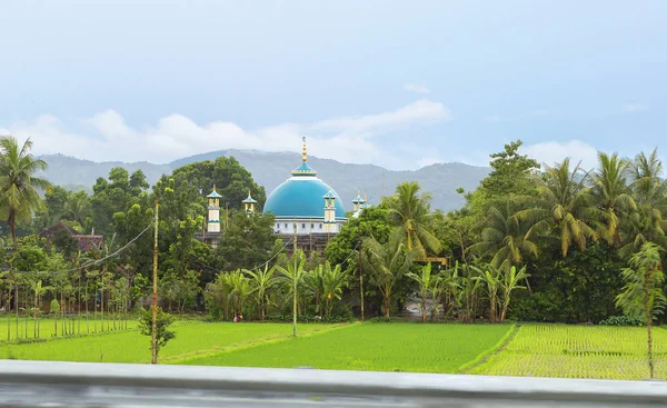 Lombok Indonesia 2018 Masjid Pinggir Jalan Mayoritas Penduduk Indonesia Adalah — Stok Foto