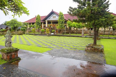 Bali, Endonezya, 01/11/2018, Ubud. Müze kompleksi-Taman Kertha yığınını. Royal Palace Semara sömürgecilerin imha sonra korunmuş Klungkung Hanedanı ait Pura erken XVIII yüzyılın bir parçasıdır.