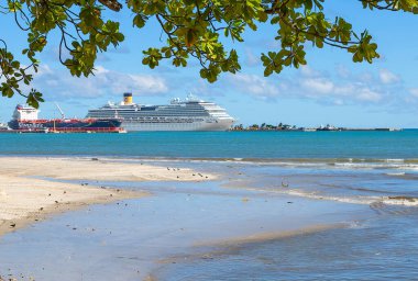 Maceio, Brezilya, 03 / 09 / 2020, liman manzarası. Atlantik Okyanusu kıyısında bir liman. Maceio, birçok plajı olan turistler arasında popüler bir tatil beldesi..