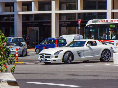 Monte Carlo, Monaco, 06 / 14 / 2012, Mercedes-Benz S-Sınıfı araba. Mercedes-Benz S-Sınıfı sedan konfor, güvenlik ve araba sürmenin en büyük zevkini sağlar..