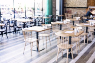 Restoran arka plan bulanıklık. Cafe kafeterya ya da modern kafeterya kavramı üzerinde bokeh ışık görüntü arka plan bulanık.