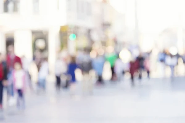 Onscherpe Achtergrond Wazig Mensen Lopen Door Een Straat Stad — Stockfoto