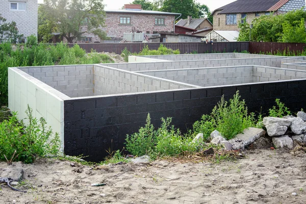 Betongfundament för ett nytt hus, värmeisolering — Stockfoto