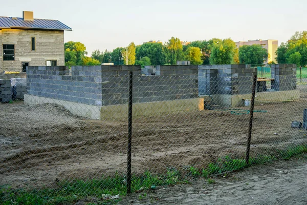 Betongfundament För Ett Nytt Hus Utsikt Över Byggarbetsplatsen Beredningsprocessen — Stockfoto