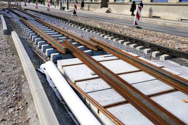 yerine tramvay rayları, demiryolu imar City