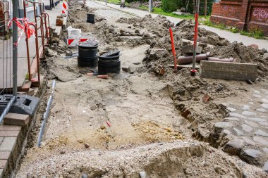 Onarım ve yedek şehir sokakta Metro iletişim