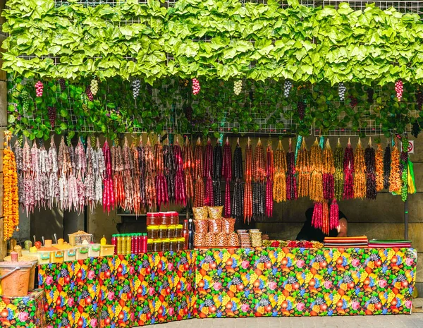 Colorida Tienda Con Fruta Fresca Especias Georgianos Tradicionales Dulces Caseros — Foto de Stock
