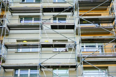 cephe ısı yalıtımı yüklemeden önce iskele