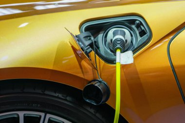 Prizine takılı elektrikli araç şarj cihazı
