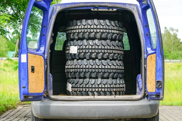 Nuevo Juego Neumáticos Barro Terreno Coche Entrega Para Cliente — Foto de Stock