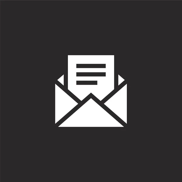 Ícone de correio. Ícone de e-mail preenchido para design de site e celular, desenvolvimento de aplicativos. ícone de e-mail de feedback preenchido e coleta de depoimentos isolados no fundo preto . — Vetor de Stock