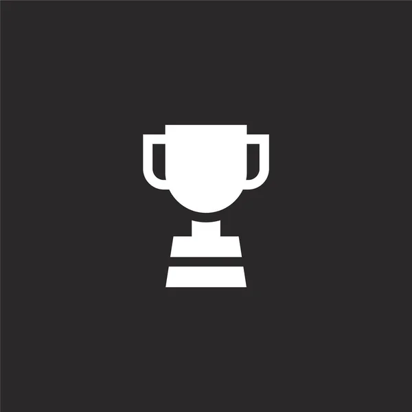 Icono del trofeo. Icono de trofeo lleno para el diseño del sitio web y el desarrollo de aplicaciones móviles. icono de trofeo de la colección de mascotas rellenas aisladas sobre fondo negro . — Vector de stock