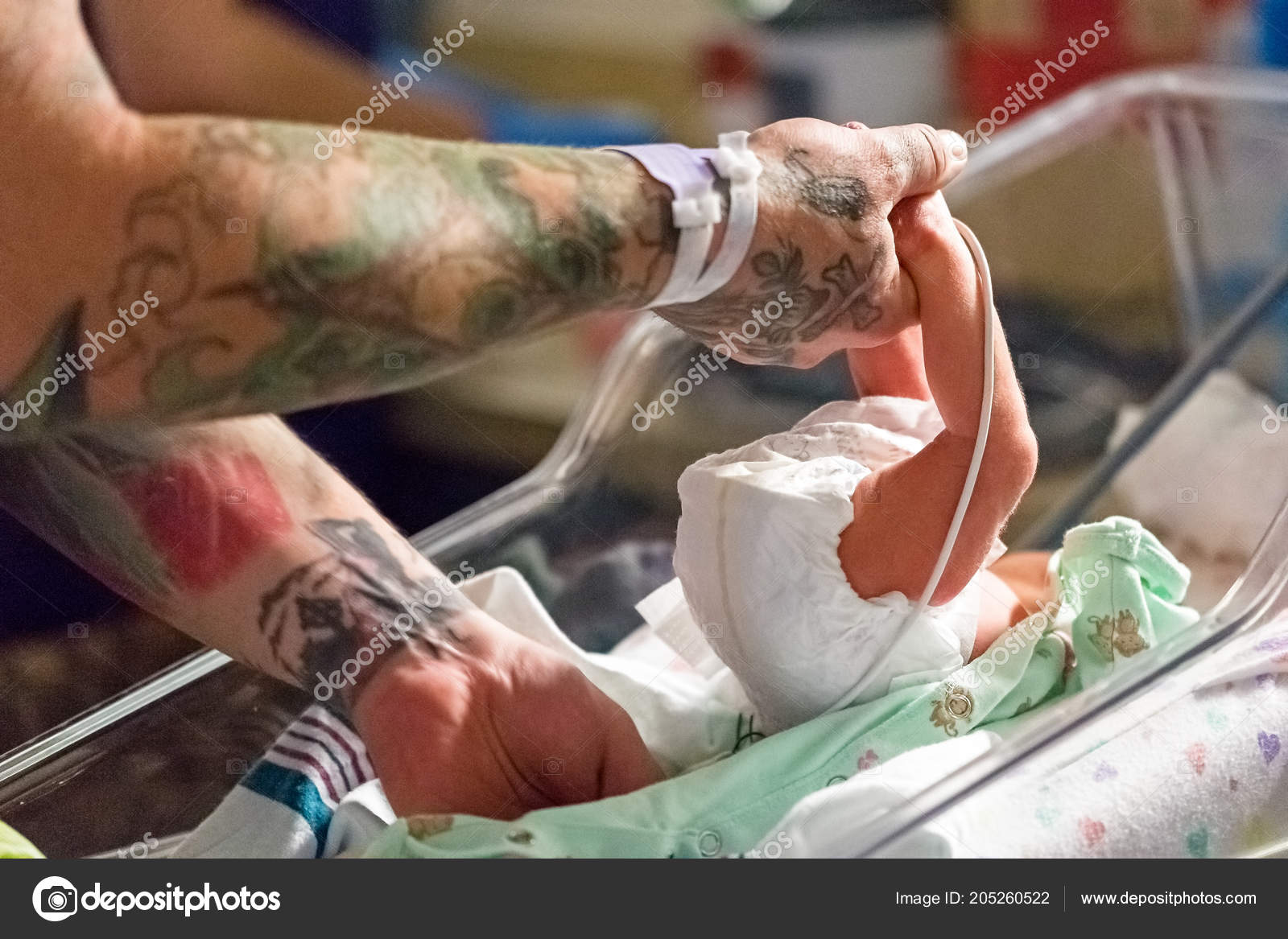 Richmond Usa Juillet 2018 Nouveau Père Avec Des Tatouages