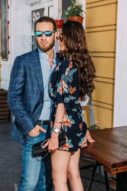 şehirde yürüyüş