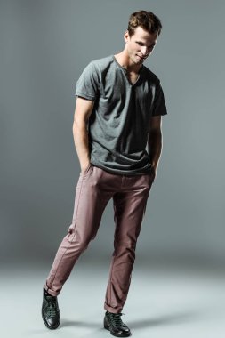 Casual adam tarzı