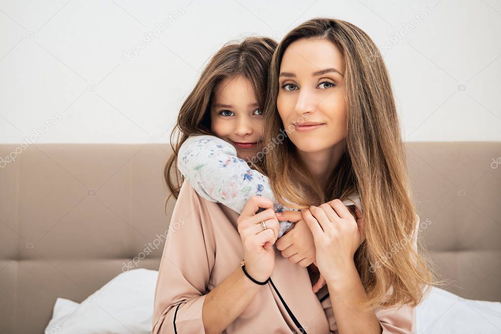 mom with daughter