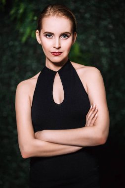 çekici kadın modeli