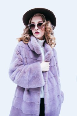 mor kürk ceket