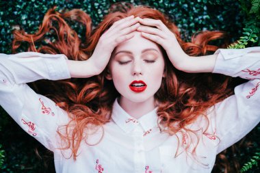 büyüleyici kadın modeli